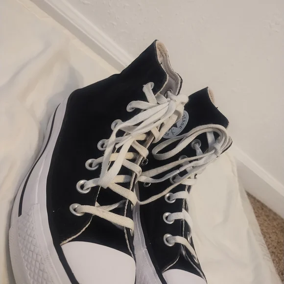 Converse Used - Converse Womens Chuck Taylor All Star Lift ,Black, size 5 - Picture 6 of 14